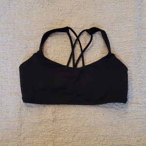 2/$40! 🟢 SALE! Lululemon Free To Be Bra, Size 6